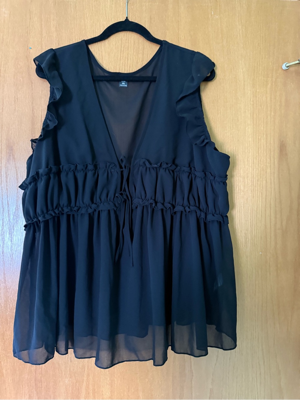 SHEIN Black Ruffle-Tiered Sleeveless V-Neck Tank